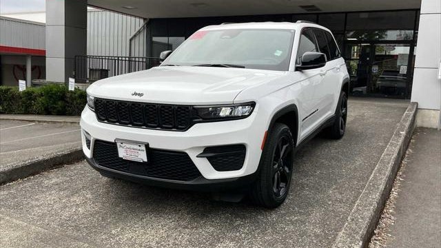 2023 Jeep Grand Cherokee Altitude