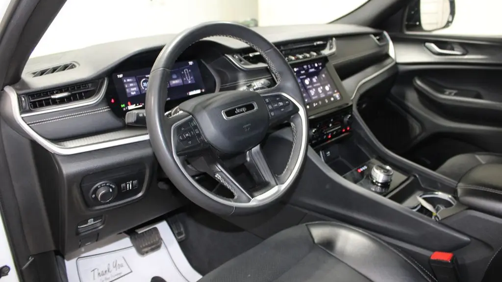 2024 Jeep Grand Cherokee Laredo