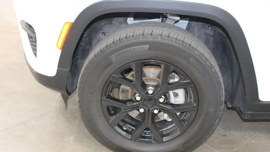 2024 Jeep Grand Cherokee Laredo