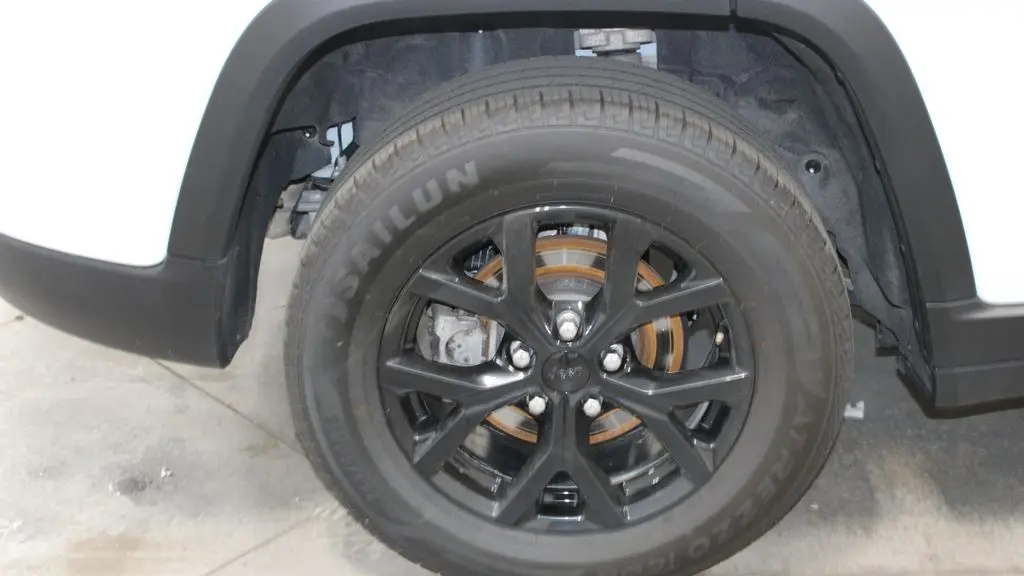 2024 Jeep Grand Cherokee Laredo