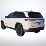 2024 Grand Cherokee Thumbnail 2