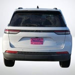 2024 Grand Cherokee Thumbnail 3