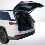 2024 Grand Cherokee Thumbnail 11