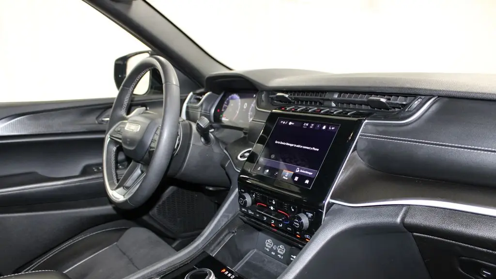 2024 Jeep Grand Cherokee Laredo