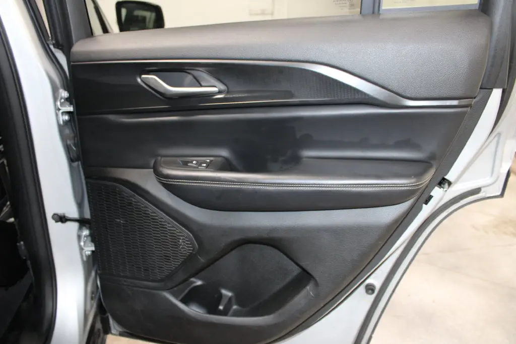 2024 Jeep Cherokee - $25,878