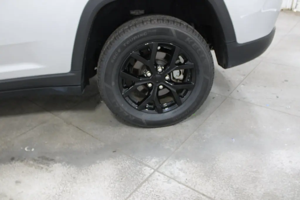 2024 Jeep Cherokee - $25,878