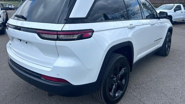 2024 Jeep Grand Cherokee Laredo