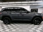2024 Grand Cherokee Thumbnail 15