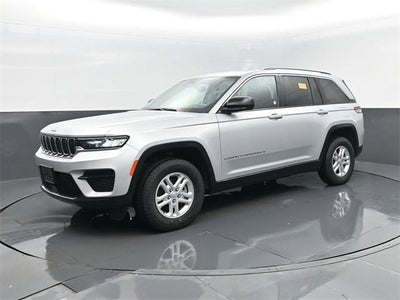 2024 Jeep Grand Cherokee 4X4 Laredo 4DR SUV