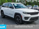 2025 Grand Cherokee Thumbnail 4