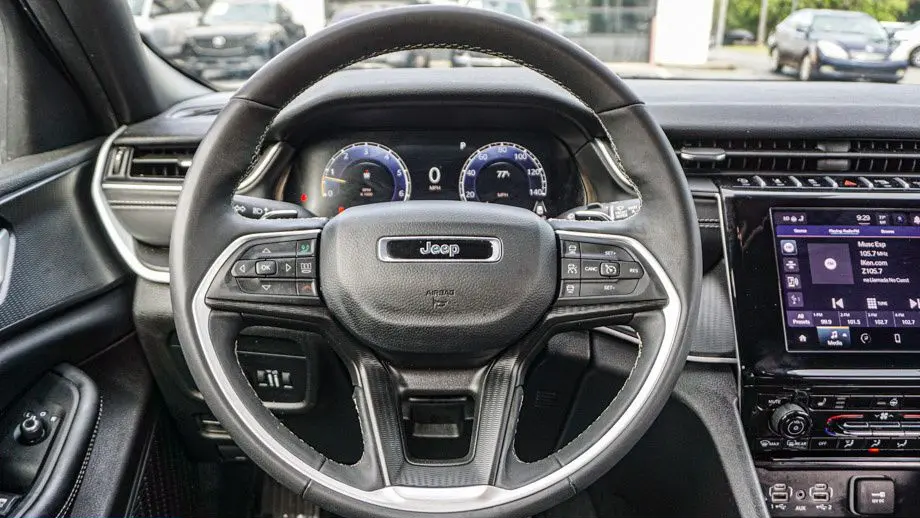 2025 Jeep Grand Cherokee Altitude