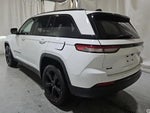 2022 Grand Cherokee Thumbnail 2