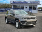 2022 Grand Cherokee Thumbnail 1