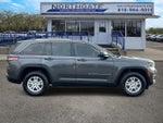 2022 Grand Cherokee Thumbnail 2