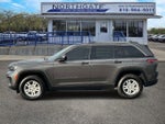 2022 Grand Cherokee Thumbnail 4