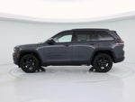 2022 Grand Cherokee Thumbnail 3