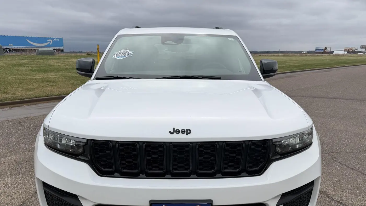 2023 Jeep Grand Cherokee Laredo X