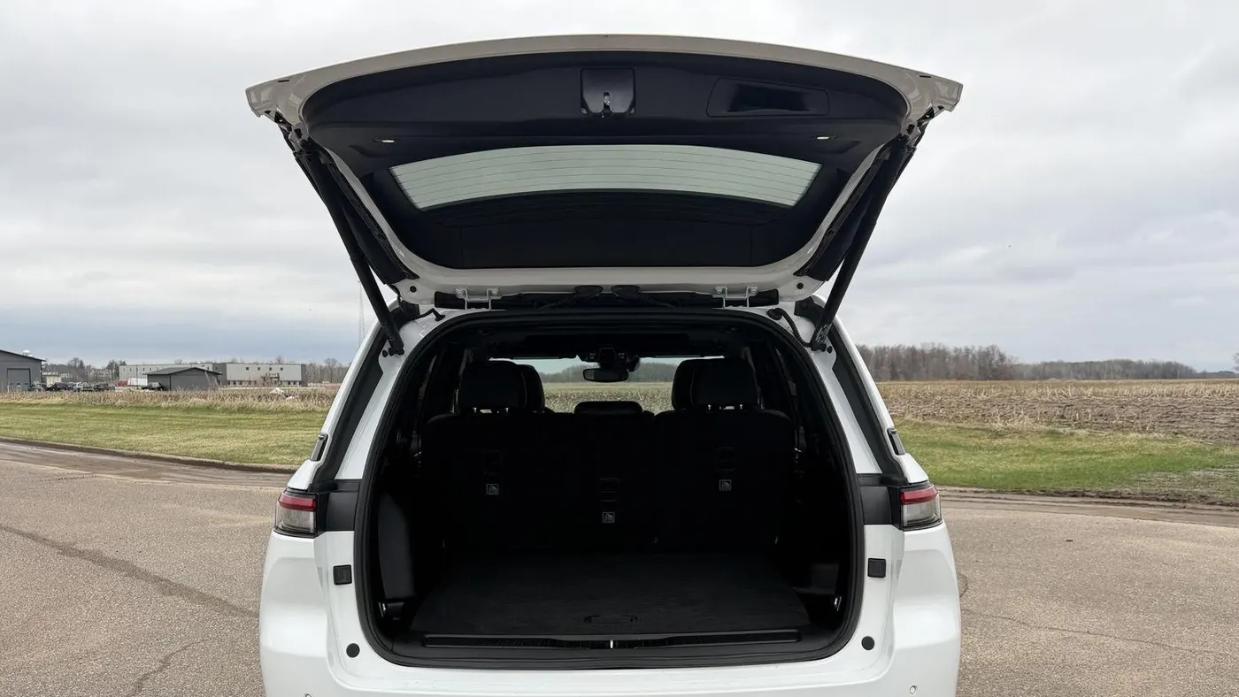 2023 Jeep Grand Cherokee Laredo X