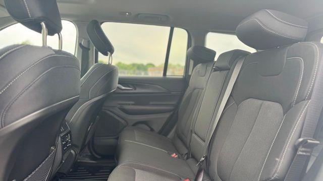 2023 Jeep Grand Cherokee Laredo X