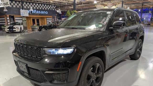 Preowned 2023 Jeep Grand Cherokee Laredo X for Sale