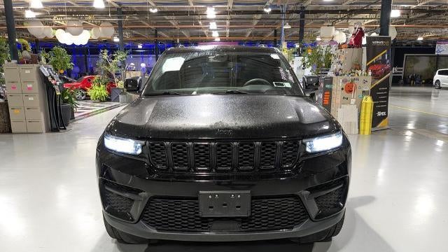 2023 Jeep Grand Cherokee Laredo X