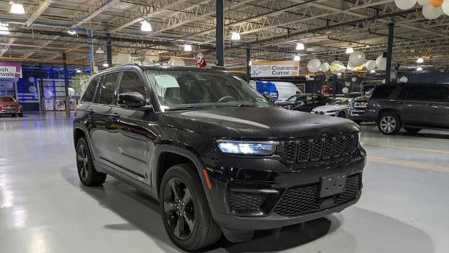2023 Jeep Grand Cherokee Laredo X