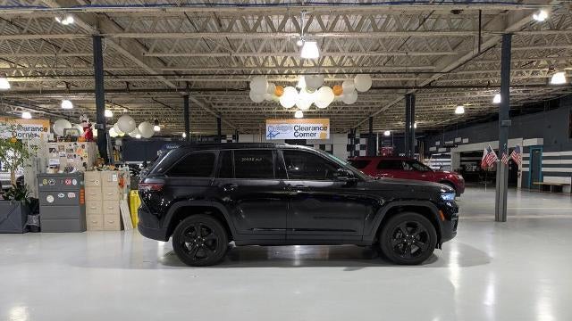 2023 Jeep Grand Cherokee Laredo X