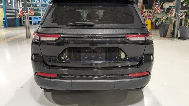 2023 Jeep Grand Cherokee Laredo X