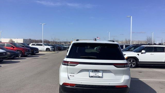 2023 Jeep Grand Cherokee Altitude
