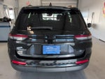 2023 Grand Cherokee Thumbnail 4