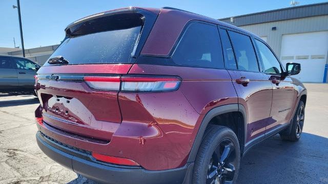 2023 Jeep Grand Cherokee Laredo X