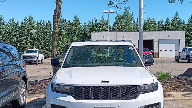 2023 Jeep Grand Cherokee Laredo X