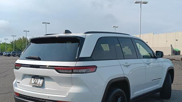 2023 Jeep Grand Cherokee Laredo X