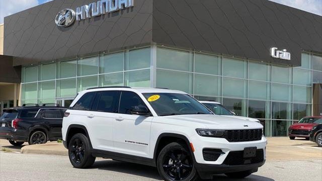 Preowned 2023 Jeep Grand Cherokee Altitude for Sale