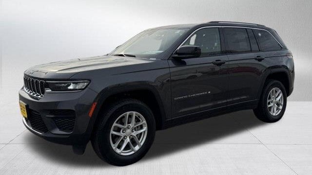 2023 Jeep Grand Cherokee Laredo X