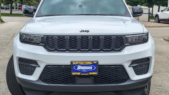 2024 Jeep Grand Cherokee Laredo