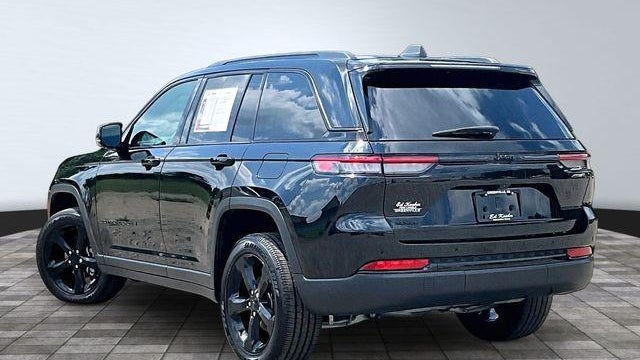 2024 Jeep Grand Cherokee Laredo