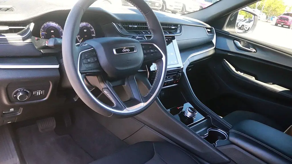 2024 Jeep Grand Cherokee Altitude X