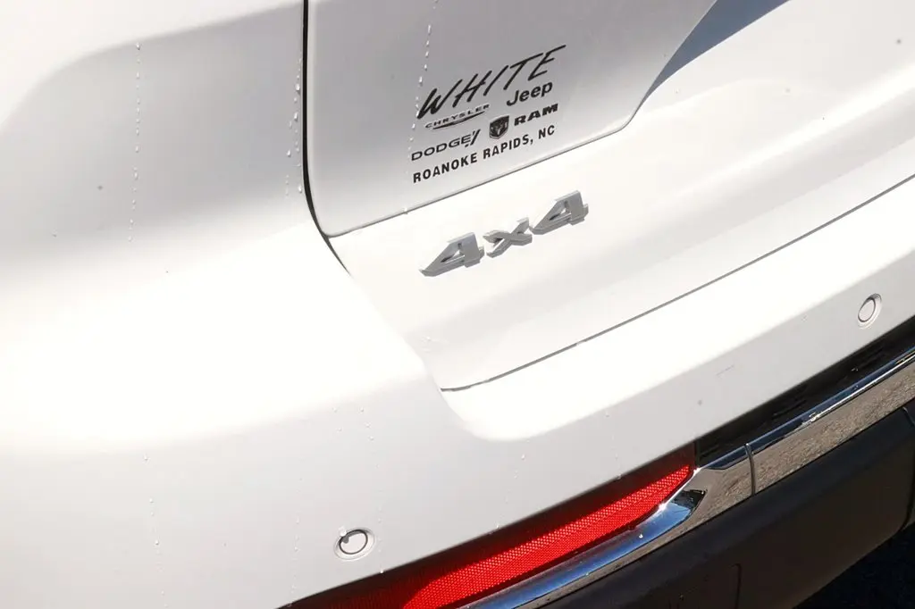 2024 Jeep Cherokee - $29,759
