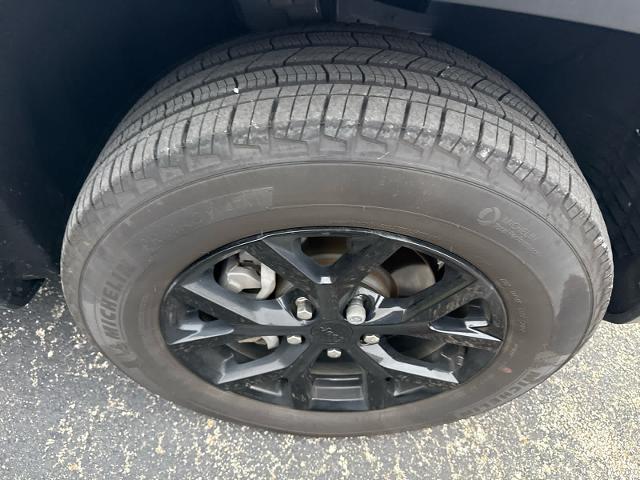 2024 Jeep Cherokee - $31,990