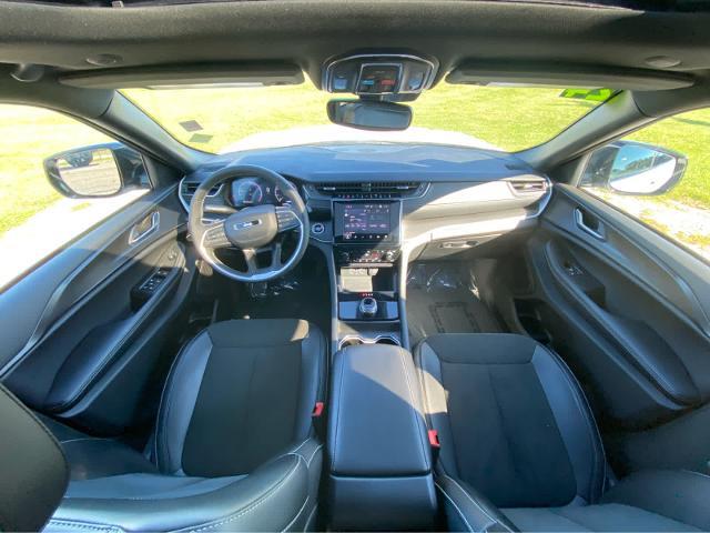 2024 Jeep Cherokee - $31,990