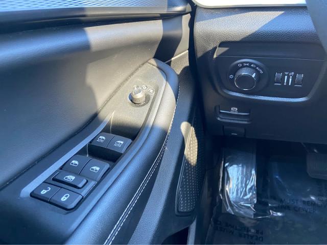 2024 Jeep Cherokee - $31,990