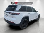 2025 Grand Cherokee Thumbnail 4
