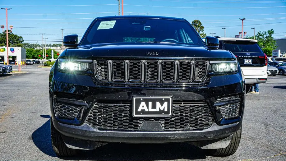 2025 Jeep Grand Cherokee Altitude