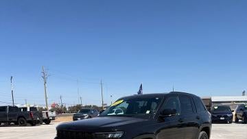 Preowned 2025 Jeep Grand Cherokee Laredo for Sale