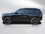 2025 Grand Cherokee Thumbnail 3