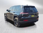 2025 Grand Cherokee Thumbnail 4