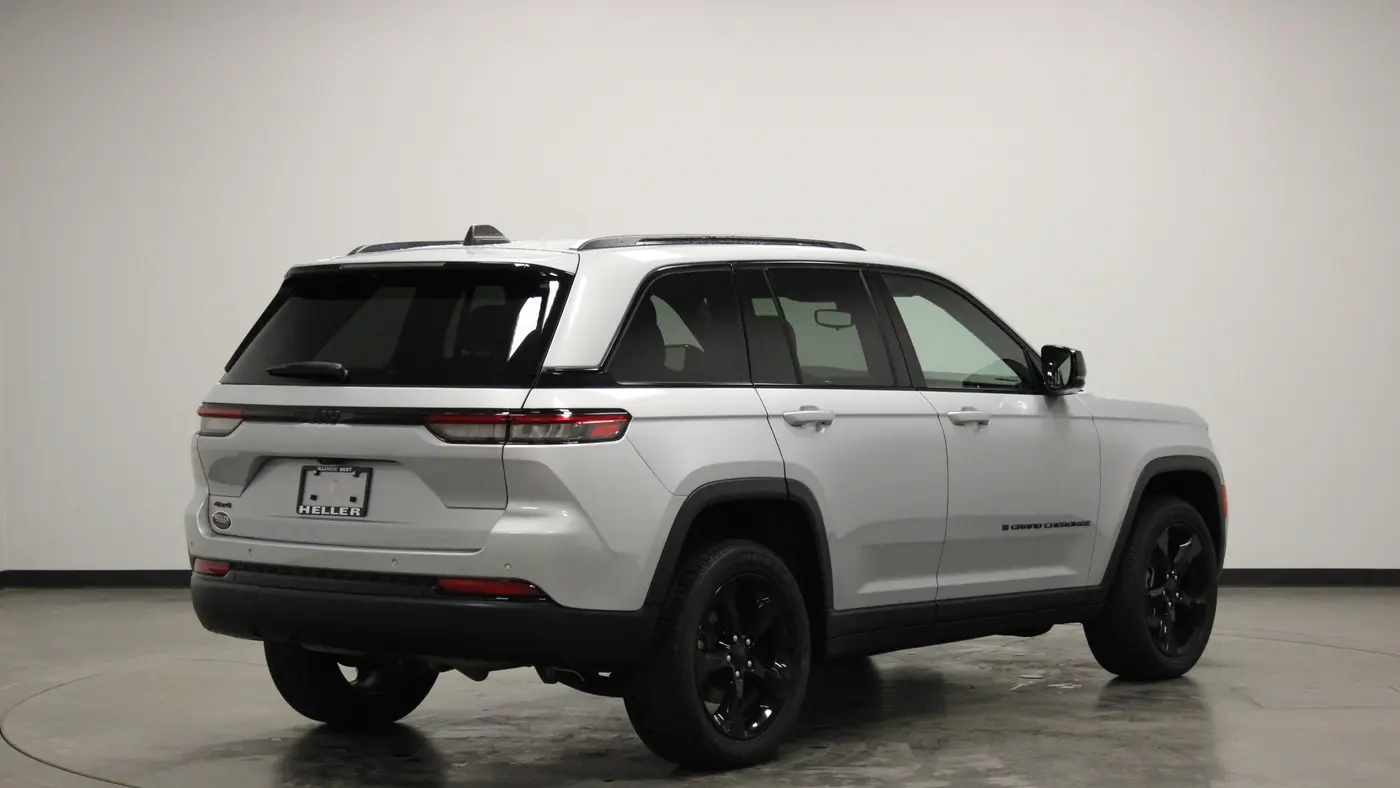2023 Jeep Grand Cherokee Laredo X