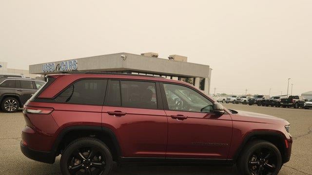 2023 Jeep Grand Cherokee Laredo X