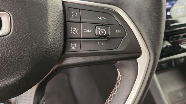 2023 Jeep Grand Cherokee Laredo X